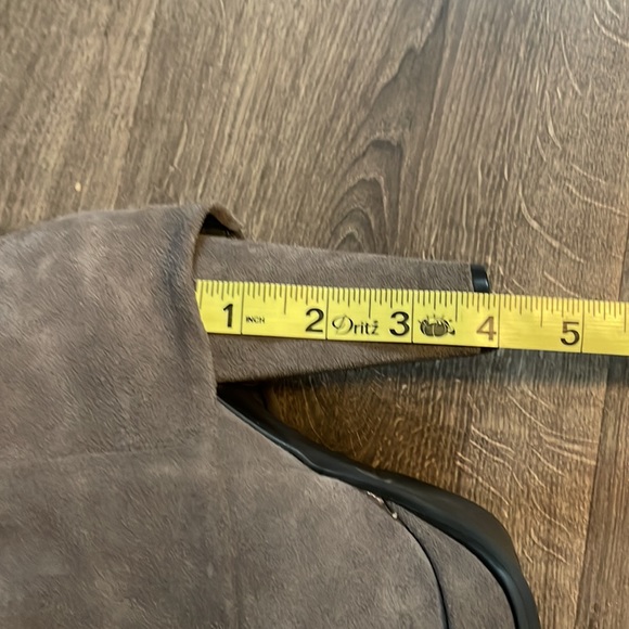 Steve Madden Grey Suede Booties size 8.5 NWOT - Picture 7 of 7